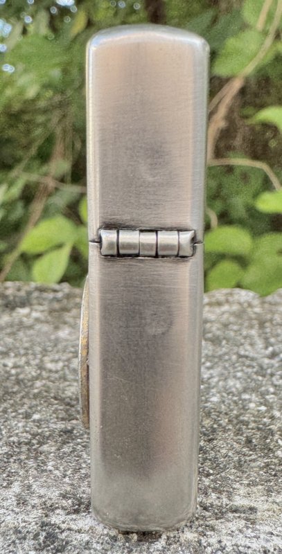 画像2: 米軍放出品 US MARINEイーグル  ZIPPO オイル ライター (2)