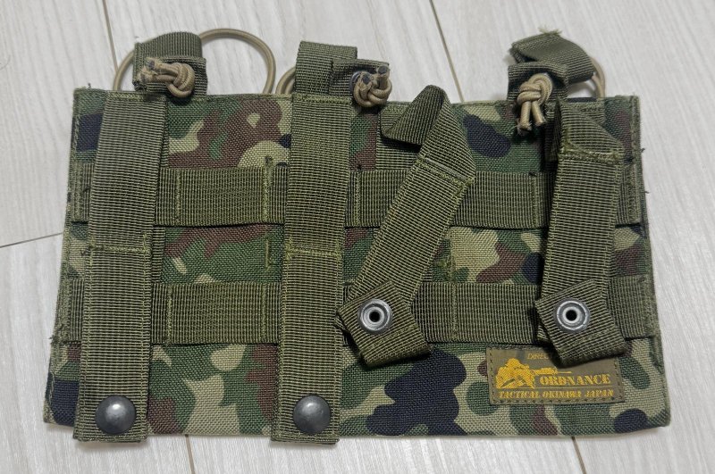 画像3: 米軍放出品 自衛隊 オードナンス製 オープントップ M4 トリプル・マガジンポーチ (3)