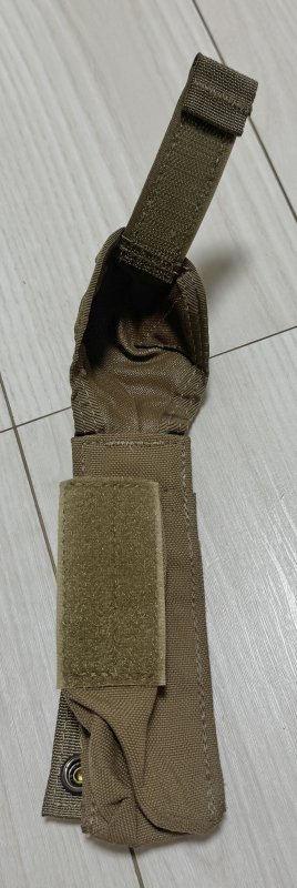 画像4: 米海軍実物 官給品 LBT 9037A モジュラーフラッシュ ライトポーチ  (4)