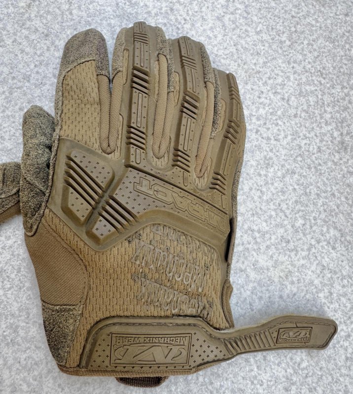 画像4: 米軍放出品　メカニクス MECHANIX  M-PACTグローブ　 MEDIUM　 (4)