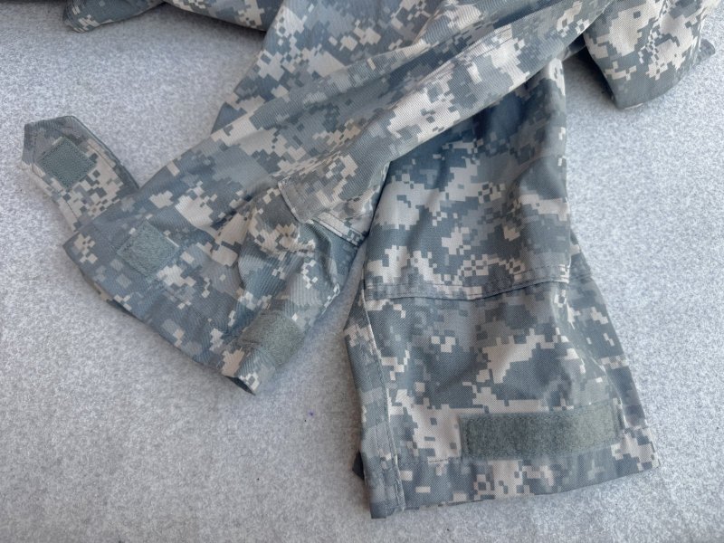 画像9: 米軍実物 ACU カバーオール　X-LARGE  (9)