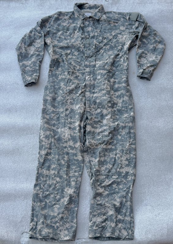 画像2: 米軍実物 ACU カバーオール　X-LARGE  (2)