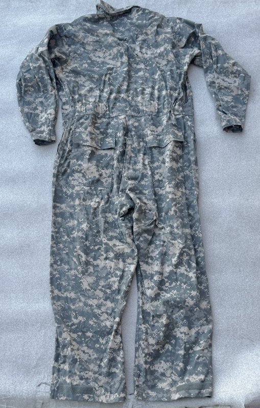 画像4: 米軍実物 ACU カバーオール　X-LARGE  (4)