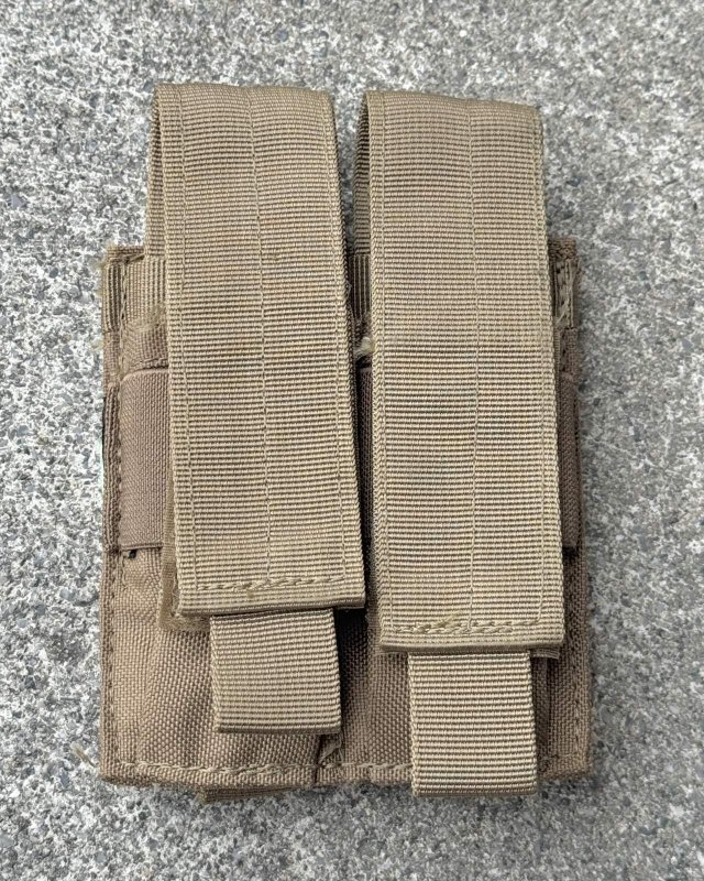 画像1: 米軍放出品 CONDOR ポーチ 9mm ダブル マガジンコヨーテ (1)