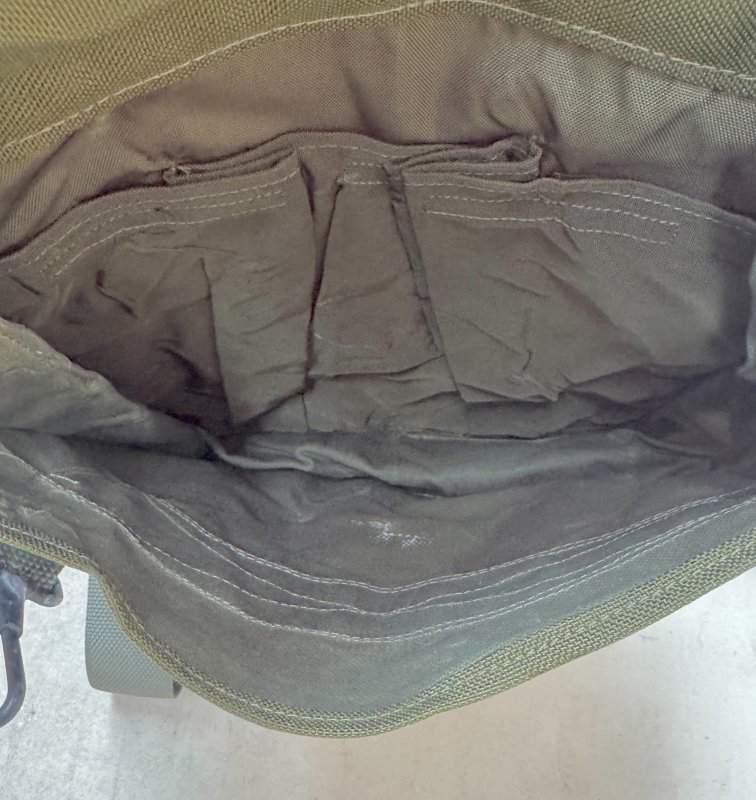 画像5: 米軍実物 M-40 ガスマスクバッグ (5)
