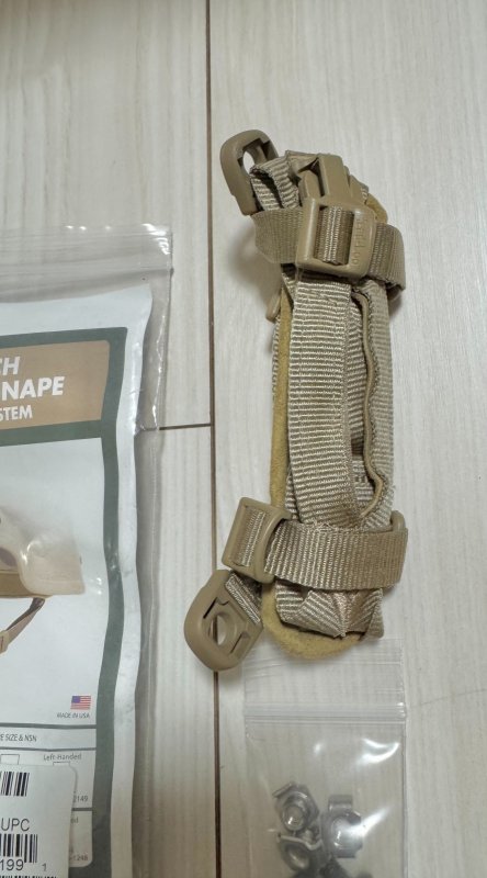 画像3: 米軍実物 H-Nape ECH ACH ヘルメット チンストラップ タン S-XL ARMY USMC (3)