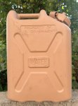 画像1: 米軍実物 WATER タンク　デザート (プラスチック) (1)