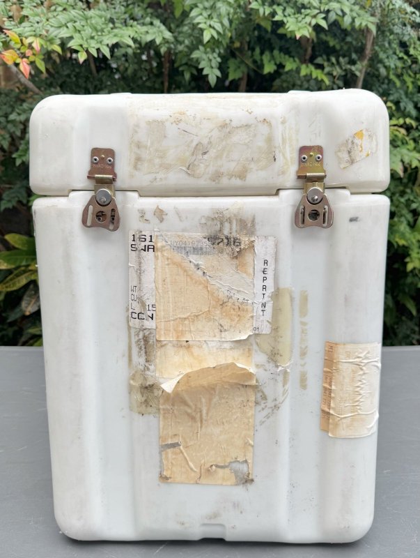 画像3: 米軍実物 US NAVY HARDIGG コンテナー BOX PELICAN  (3)