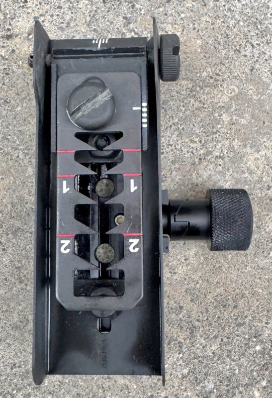 画像9: 米軍実物 M203 グレネードランチャー M4A1 M16A4 20mm RAS用  QD フリップアップ リーフサイト (9)