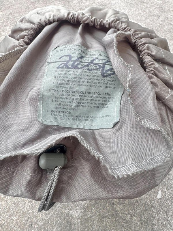 画像5: 米軍実物 モジュラースリーピングバッグ 2点セット (5)