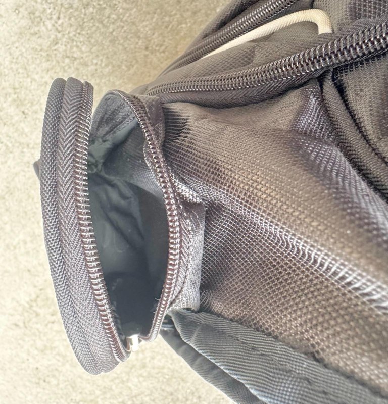 画像17: 米軍放出品 OGIO モンスターエナジーコラボ バックパック (17)