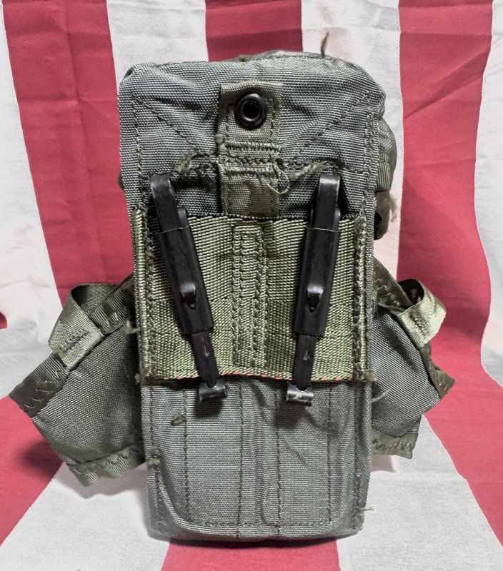 画像3: 米軍実物 M16 30連 マガジンポーチ (3)
