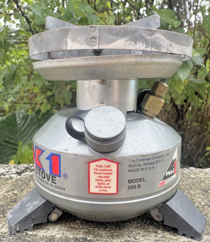 画像2: 米軍実物 Coleman コールマン PEAK1 Multi Fuel Stove MODEL 550 (2)