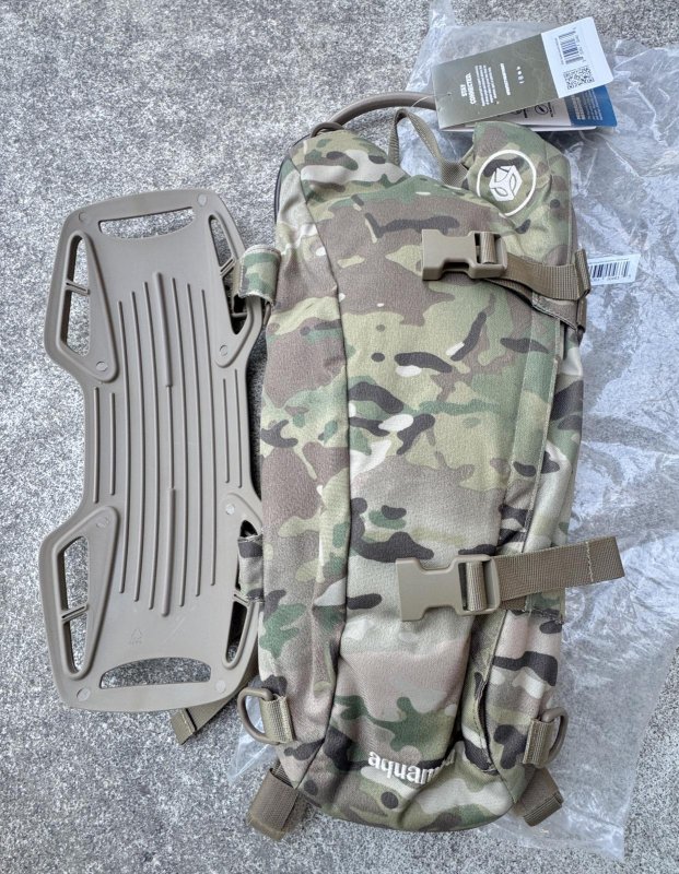 画像3: 米軍放出品 Aquamira Guardian Tactical   ハイドレーション システム (3)