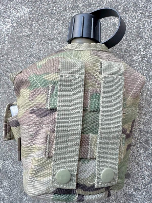 画像2: 米軍実物 キャンティーン　   ポーチ サバイバルマッチ セット マルチカム (2)