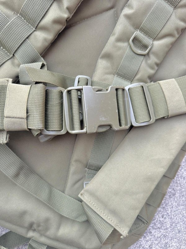 画像8: 米軍放出品 ROTHCO アサルト バックパック  3DAY OD (8)