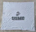 画像1: 米軍放出品 GILDAN US MARINES ブランケット (1)