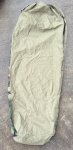 画像2: 米軍実物 スリーピングバッグ ゴアテックスカバー (2)