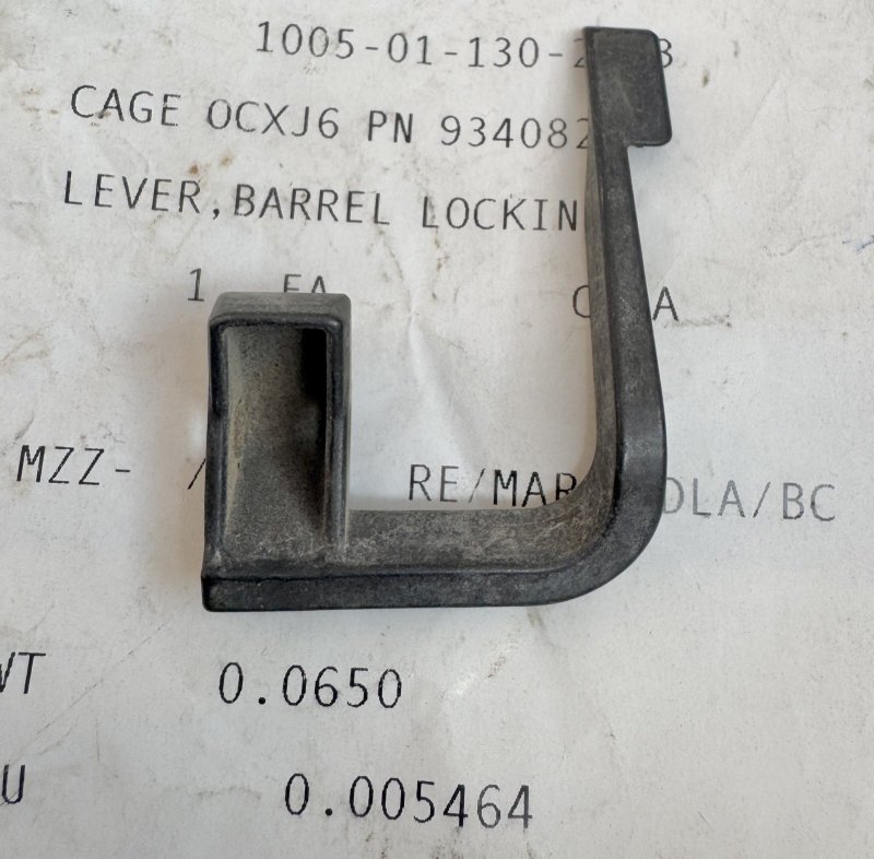 画像2: 米軍実物 M249 BARREL LOCKING LEVER (2)