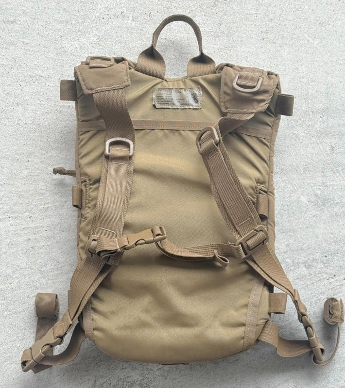 画像6: 希少‼︎ 海兵隊実物 FILBE EAGLE ハイドレーション キャリア コヨーテ 100oz (6)