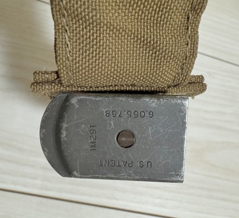 画像4: 米軍実物 9mm ベレッタ  マガジン LBTポーチセット  (4)