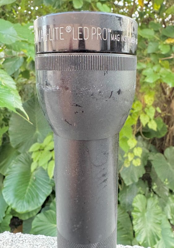 画像4: 米軍放出品 MAG-LITE(マグライト)フラッシュライトLED 懐中電灯   (4)