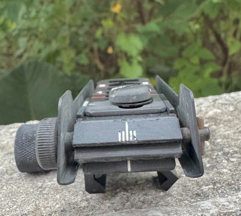 画像5: 米軍実物 M203 グレネードランチャー M4A1 M16A4 20mm RAS用  QD フリップアップ リーフサイト (5)