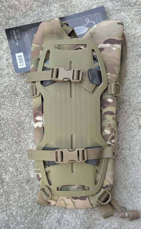 画像1: 米軍放出品 Aquamira Guardian Tactical   ハイドレーション システム (1)