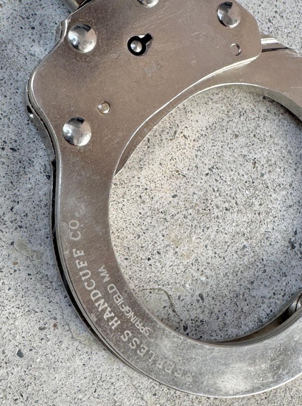 画像3: 米軍実物  Peerless Handcuff Company（ピアレス・ハンドカフ・カンパニー） ハンドカフ Model 700B (3)