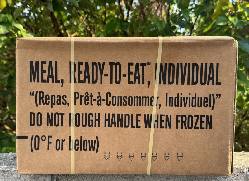 画像1: 米軍実物 ワーニック社 MREレーション/戦闘食 MENU-A 12個セット 2026年1月検品 (1)