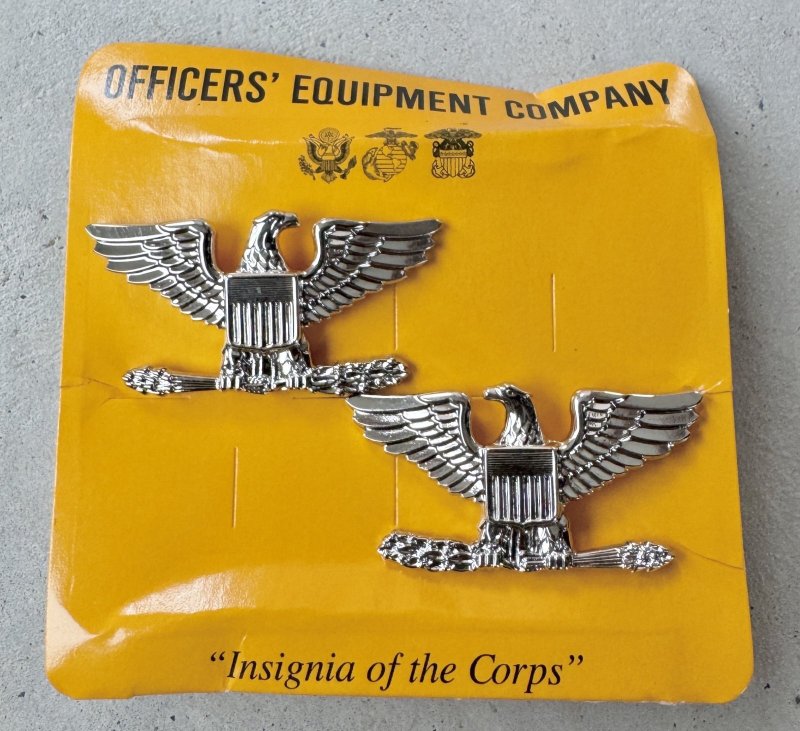 画像1: 米軍放出品 COLLAR DEVICE COLONEL　 (1)