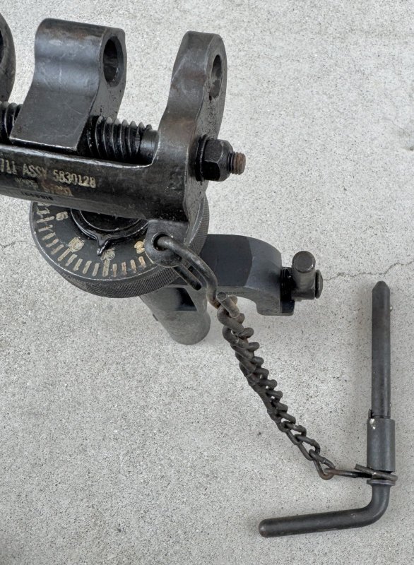 画像9: 米軍実物 Traverse and Elevation Mechanism T&E M2 トライポッド ブローニング (9)