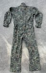 画像1: 米軍実物 New Chef ウッドランド ピクセル  　カバーオール　LARGE (1)