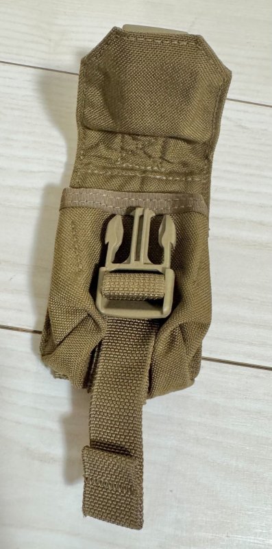 画像2: 米軍実物 EAGLE グレネード ポーチ　 (2)