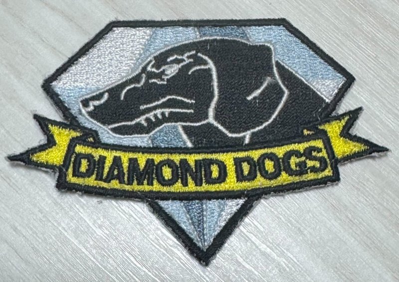 画像1: 米軍放出品 ダイアモンドドッグス DIAMOND DOGS ベルクロ付き (1)