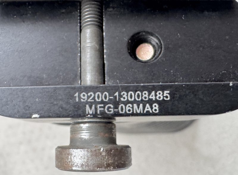 画像8: 米軍実物 M249 SAW フォアグリップ　 (8)