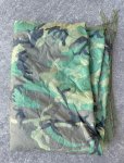 画像3: 米軍実物 ポンチョライナー  ウッドランドカモ 迷彩　 (3)