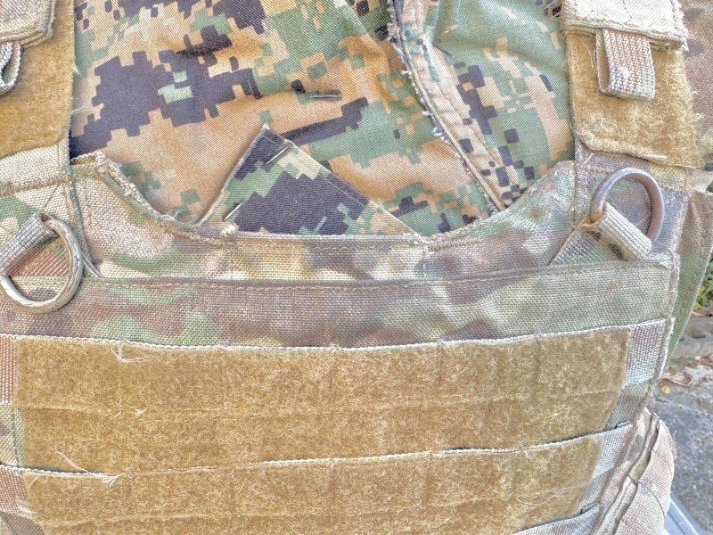 画像24: 米軍実物 Eagle製 CIACS Aircrew -   アサルト マルチカム プレートキャリア　S (24)