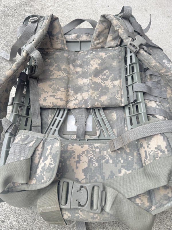 画像5: 米軍実物　US ARMY　ACU　ラックサック　LARGE (5)
