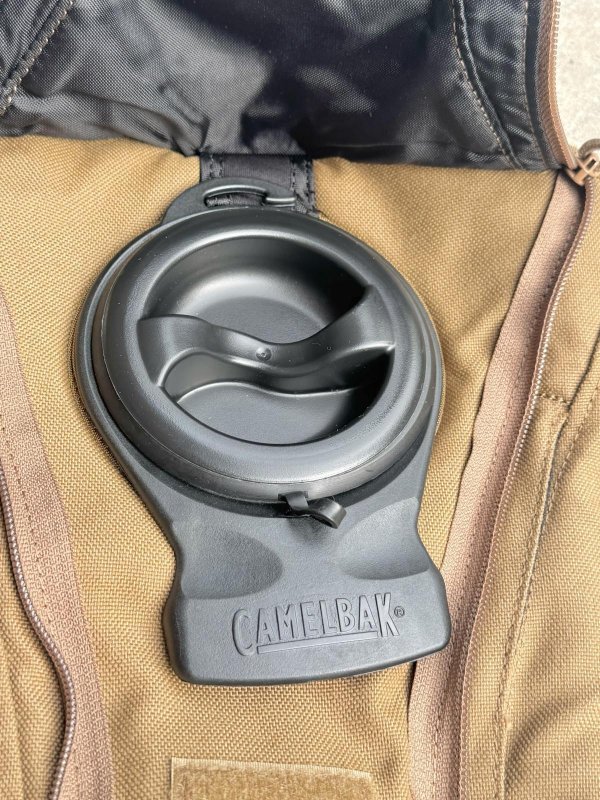 画像5: 米軍放出品 CAMELBAK キャメルバック   MAXIMUM GEAR THERMOBAK 3L ハイドレーションバッグ サーモバック  (5)