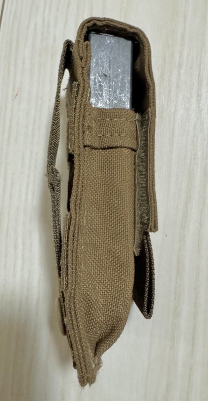 画像2: 米軍実物 9mm ベレッタ  マガジン LBTポーチセット  (2)
