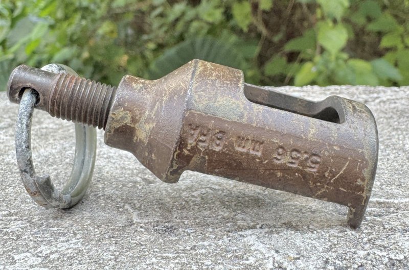 画像5: 米軍実物 5.56mm BFA ブランクアダプター レッド　 (5)