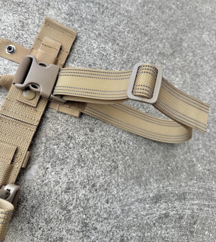 画像2: 米軍放出品 GARBER ナイフ レッグ ホルダー (2)