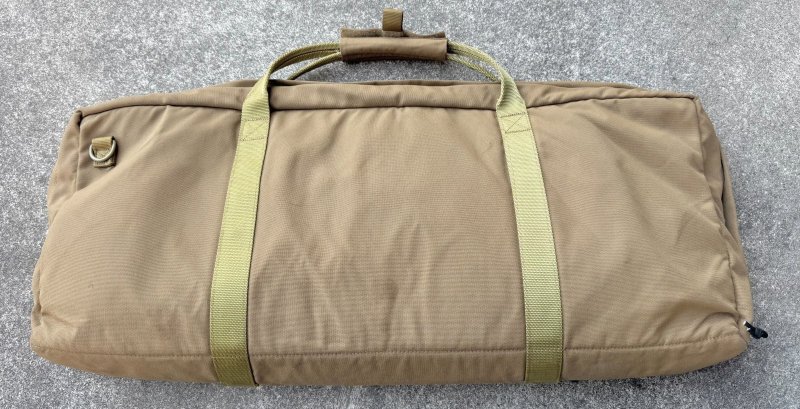 画像1: 米軍実物 M32A1 USMC/SOCOM 40mm Multi-Shot グレネード ランチャーBAG (1)