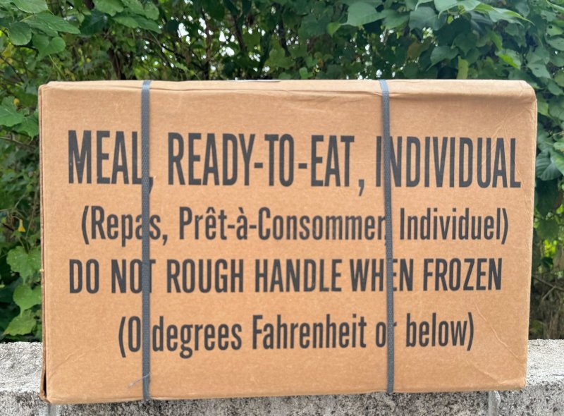 画像1: 米軍実物 2024年8月検【SOPAKCO】MREレーション非常食/戦闘食 MENU-B (1)