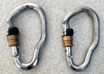 画像1: 米軍放出品 Petzl Vertigo ペツル・ヴェルティゴ　カラビナ　2個 (1)