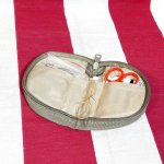 画像2: 米軍放出品.Military Sewing Kit 　ソーイングキット　マルチ (2)
