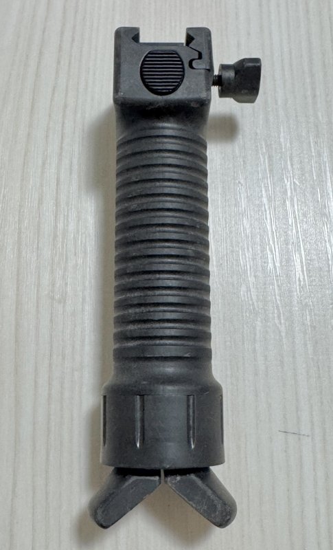 画像2: 米軍実物.G.P.S GRIP PODSY STEMS ライフルグリップ (2)
