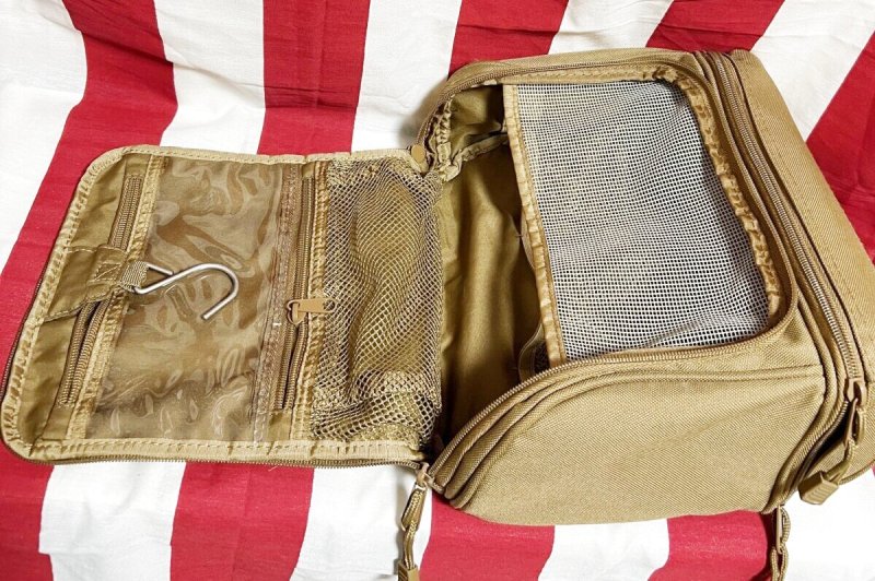 画像3: 米軍放出品 USMC Mercury Tactical Gear コヨーテトラベルポーチ (3)