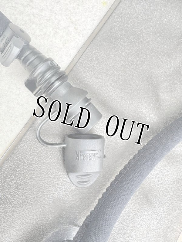 画像7: 米軍放出品 CAMELBAK   ハイドレーションバッグ (7)